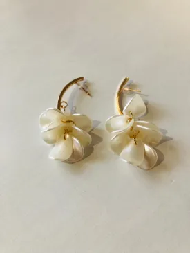 Addie Pearl Petal Dangle Earring