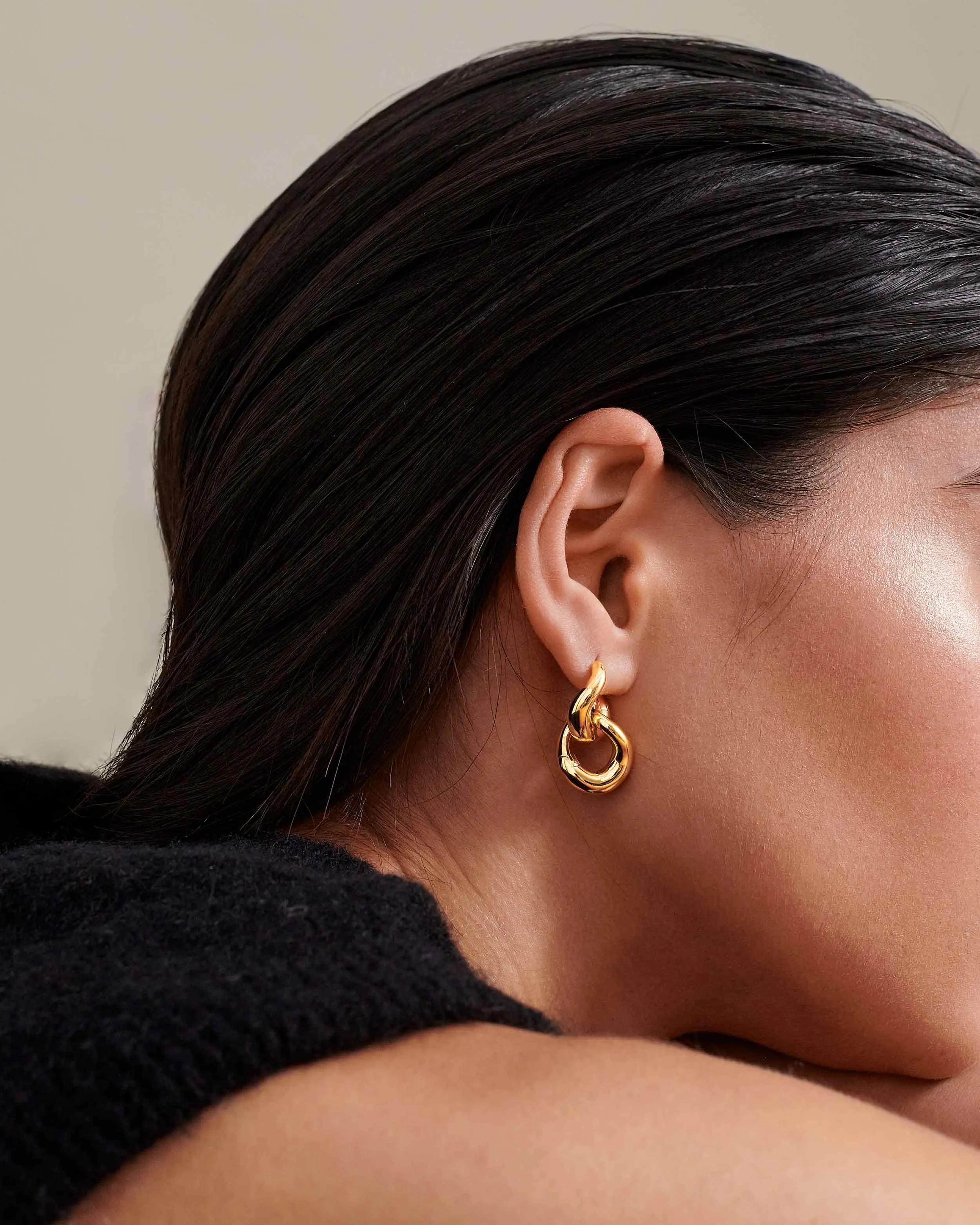 Charlotte Collins Twist Hoop Earrings - Gold
