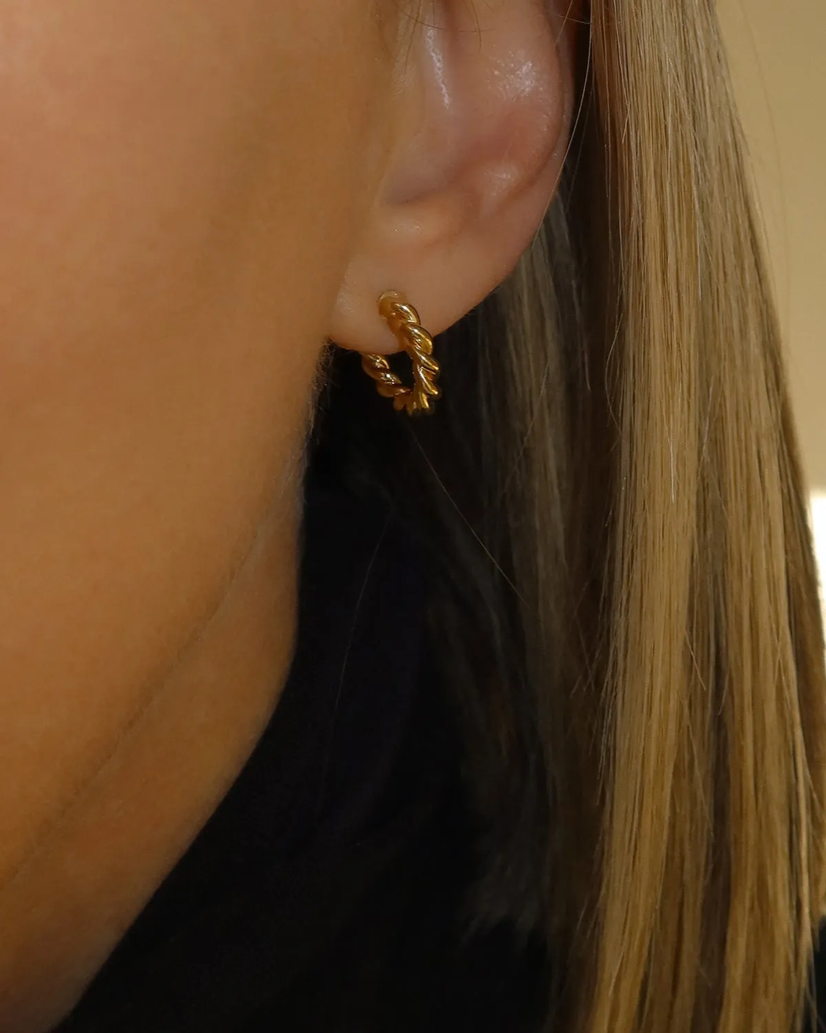 Mini Twist Hoops | Gold