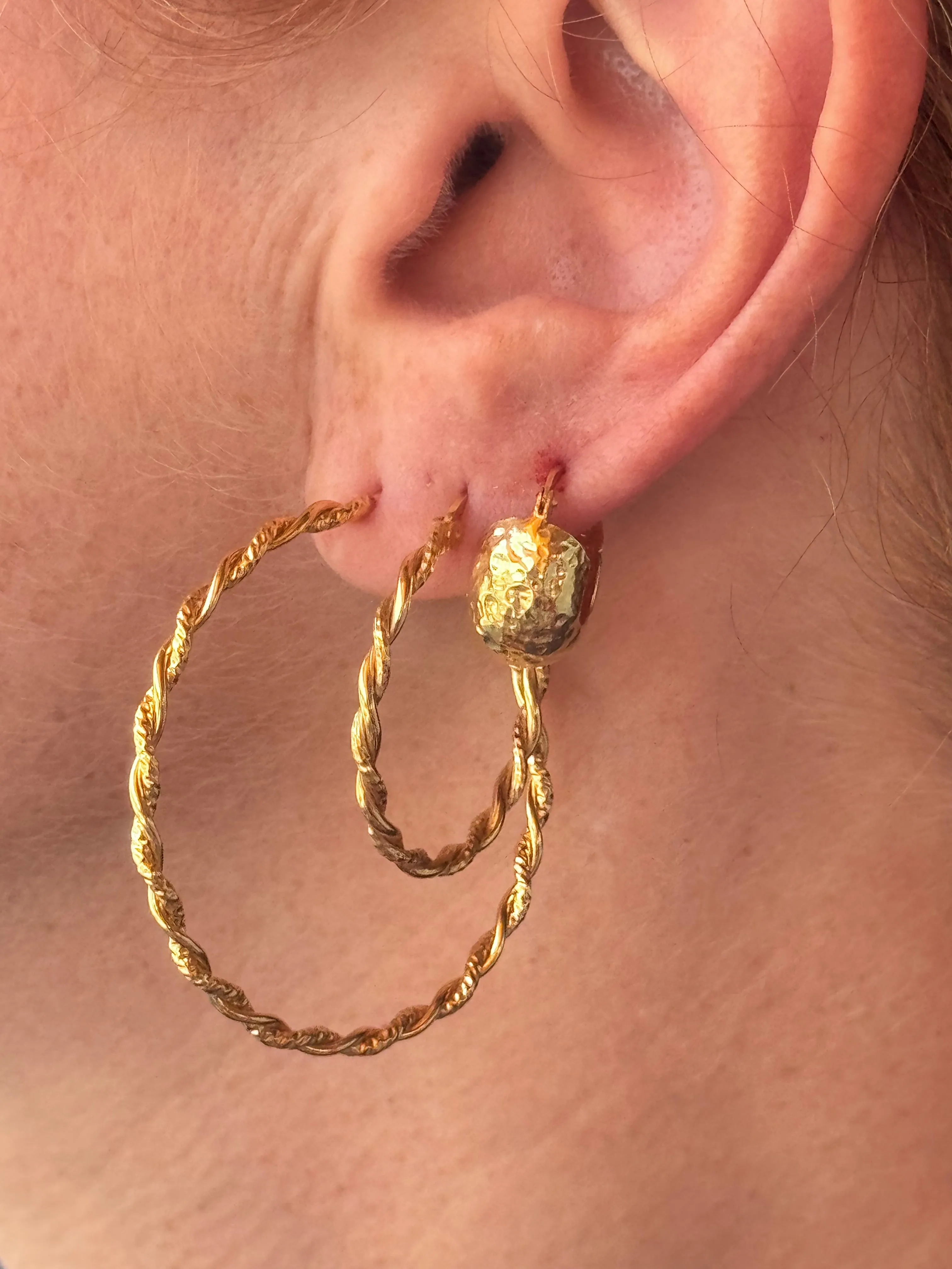 Siena Sparkle Twist Hoop Earrings - Rose Gold