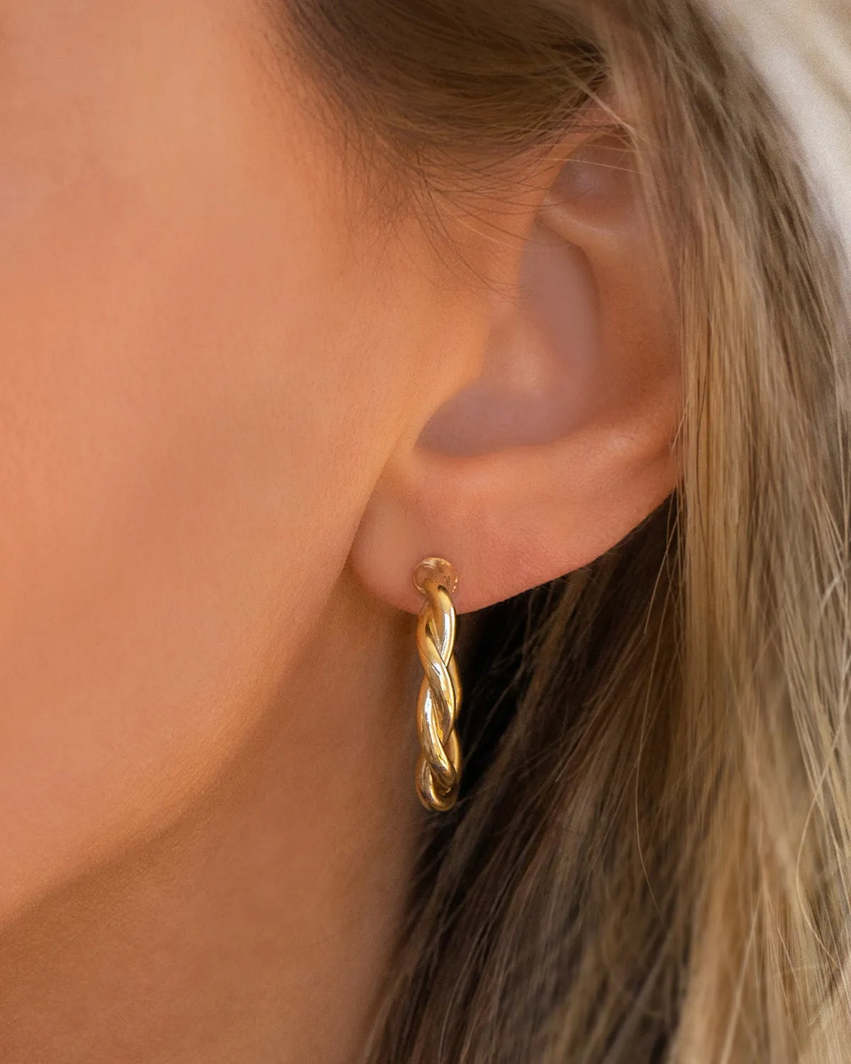Twist Hoops | Gold